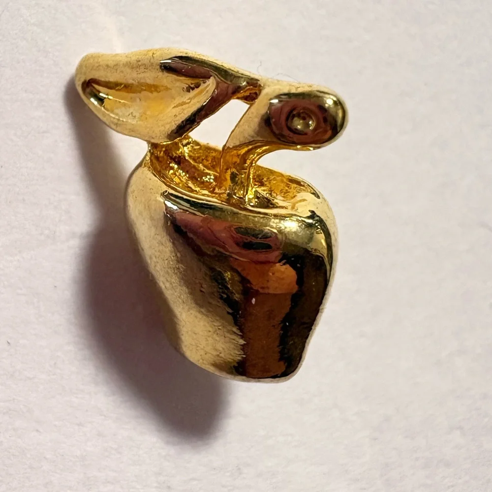 Vintage Gold plated Apple pin Brooch